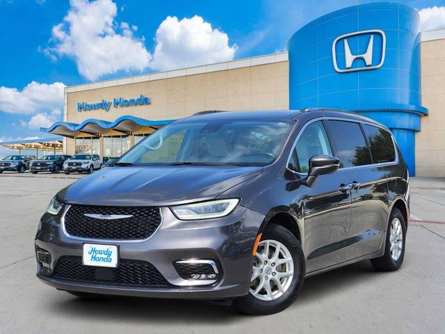 2021 Chrysler Pacifica Minivan Touring L FWD photo