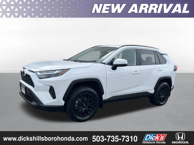 2023 Toyota RAV4 XLE AWD photo