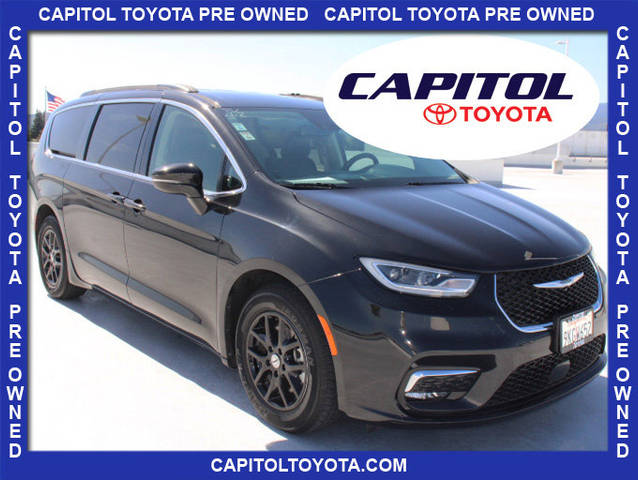 2022 Chrysler Pacifica Minivan Touring L FWD photo