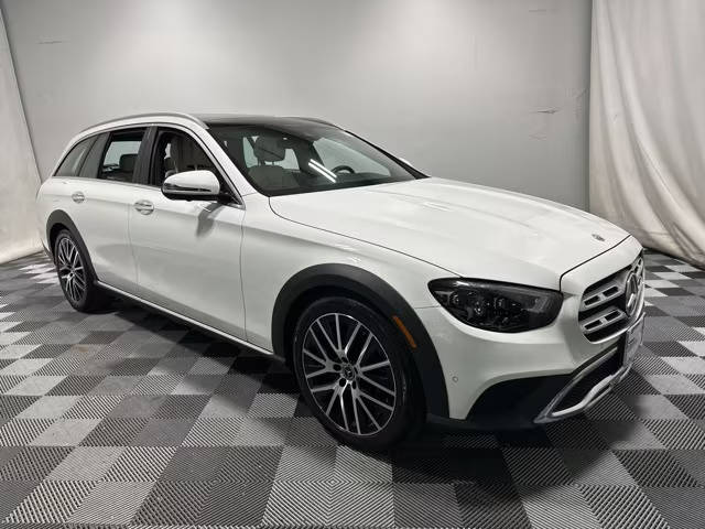 2023 Mercedes-Benz E-Class E 450 AWD photo