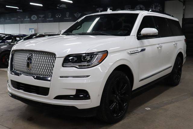 2023 Lincoln Navigator Reserve RWD photo
