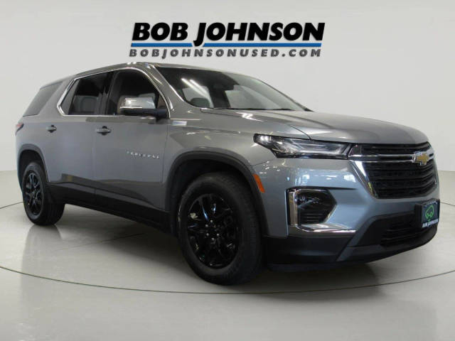 2023 Chevrolet Traverse LS FWD photo