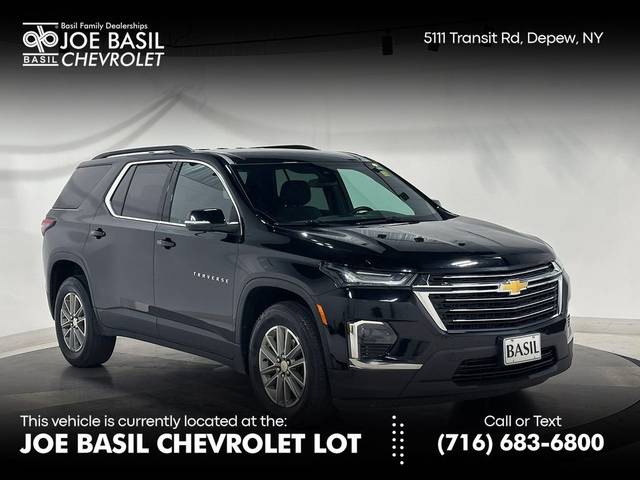 2023 Chevrolet Traverse LT Cloth AWD photo