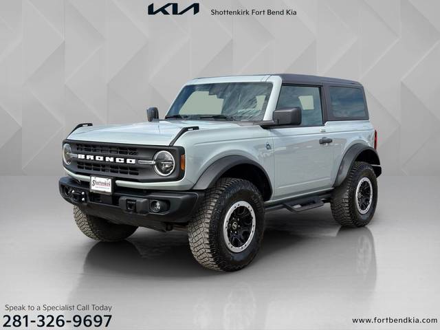 2023 Ford Bronco 2 Door Black Diamond 4WD photo