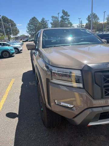 2023 Nissan Frontier PRO-4X 4WD photo