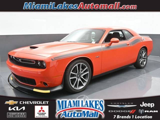 2023 Dodge Challenger R/T RWD photo