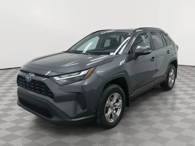 2023 Toyota RAV4 XLE AWD photo