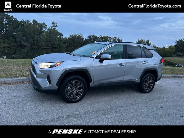 2023 Toyota RAV4 Hybrid XLE Premium AWD photo
