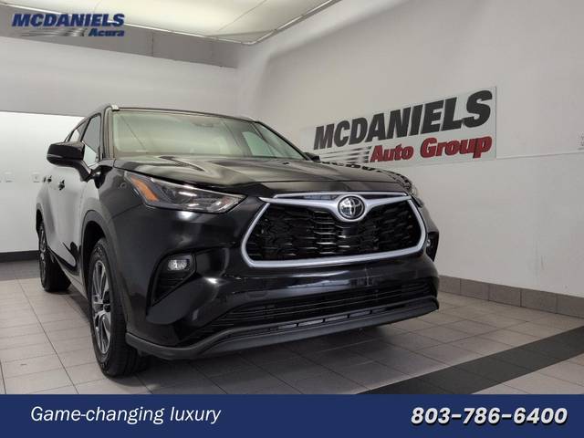 2023 Toyota Highlander XLE FWD photo