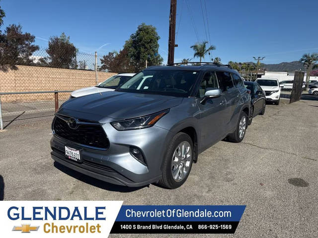 2023 Toyota Highlander L FWD photo