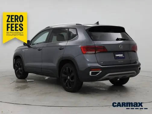 2023 Volkswagen Taos SE FWD photo
