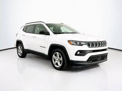 2023 Jeep Compass Latitude 4WD photo