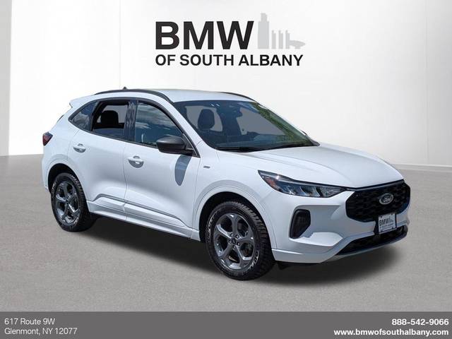 2023 Ford Escape ST-Line AWD photo