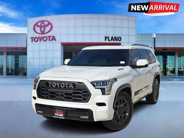 2023 Toyota Sequoia Platinum 4WD photo