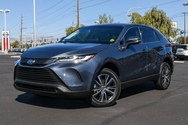 2023 Toyota Venza LE AWD photo