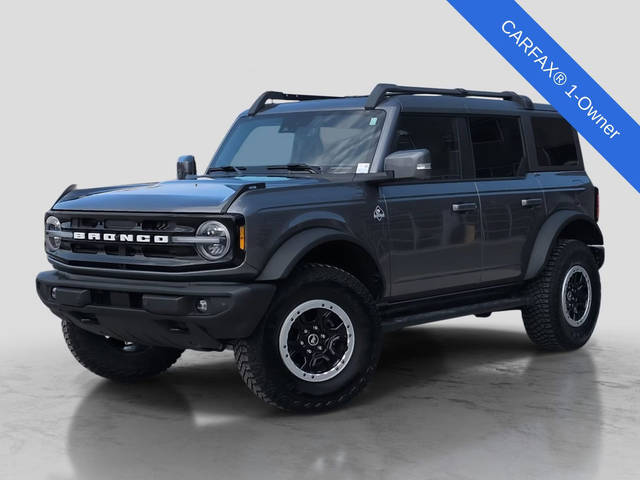 2023 Ford Bronco 4 Door Outer Banks 4WD photo