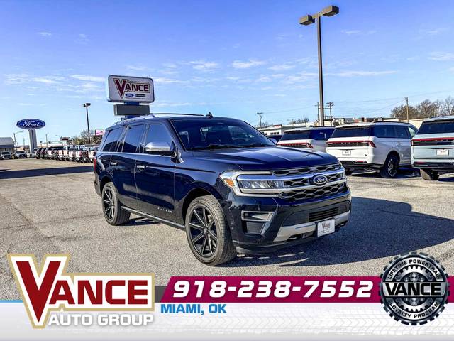 2022 Ford Expedition Platinum 4WD photo