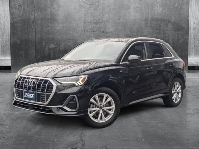 2022 Audi Q3 S line Premium Plus AWD photo