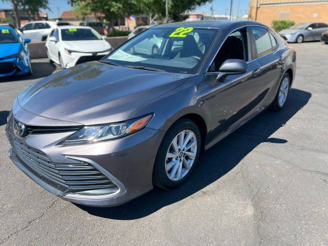 2022 Toyota Camry LE FWD photo