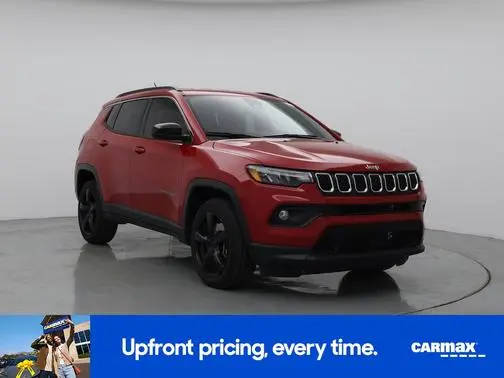 2023 Jeep Compass Latitude Lux 4WD photo