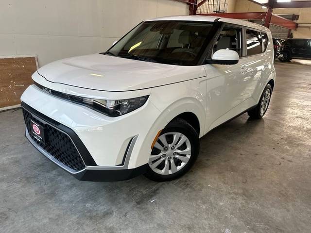 2023 Kia Soul LX FWD photo