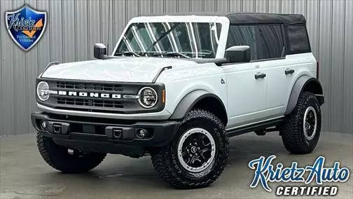 2023 Ford Bronco 4 Door Black Diamond 4WD photo