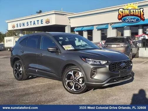 2023 Ford Escape ST-Line Select AWD photo