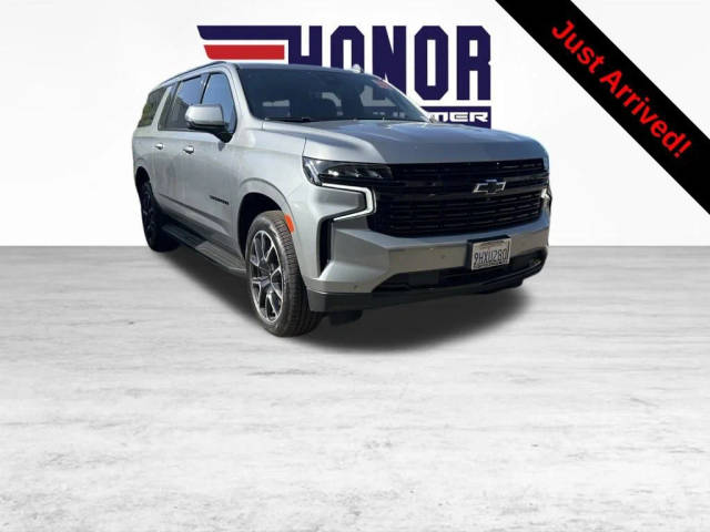 2023 Chevrolet Suburban RST 4WD photo