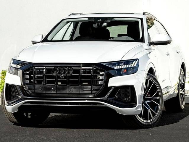 2023 Audi Q8 Prestige AWD photo