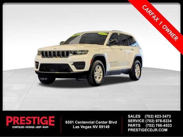 2023 Jeep Grand Cherokee Laredo 4WD photo