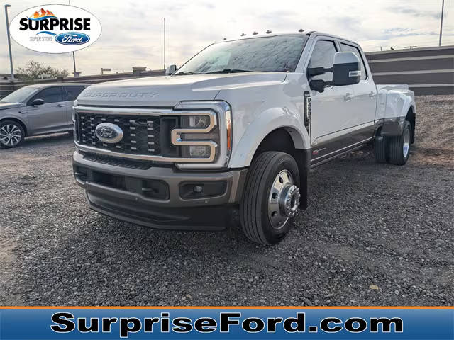 2023 Ford F-450 Super Duty King Ranch 4WD photo