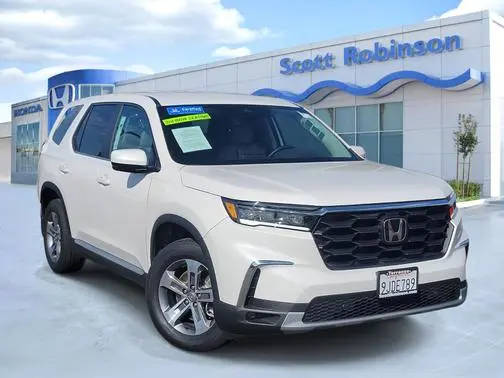 2023 Honda Pilot EX-L 8 Passenger AWD photo