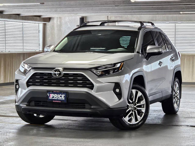 2023 Toyota RAV4 XLE Premium FWD photo