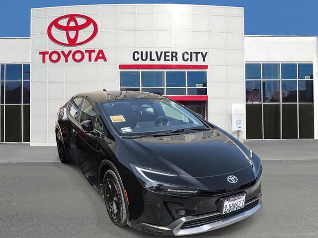2023 Toyota Prius Prime SE FWD photo