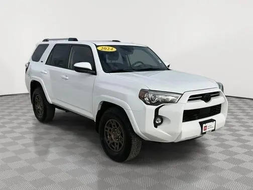 2023 Toyota 4Runner SR5 RWD photo