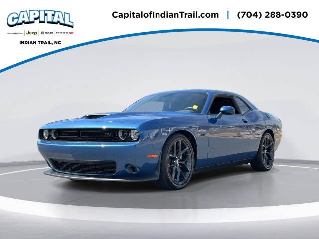 2023 Dodge Challenger R/T RWD photo