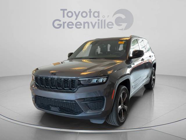 2023 Jeep Grand Cherokee Altitude RWD photo