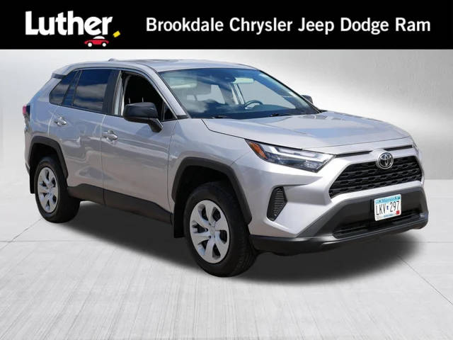 2023 Toyota RAV4 LE AWD photo