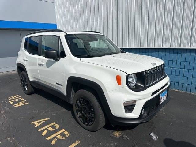 2023 Jeep Renegade Latitude 4WD photo