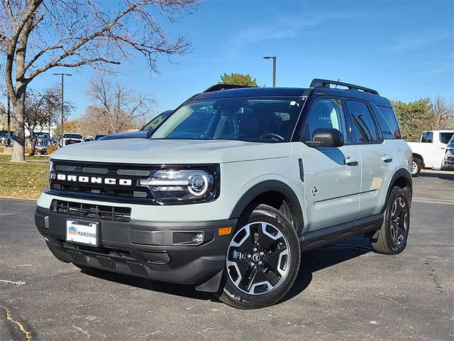 2023 Ford Bronco Sport Outer Banks 4WD photo