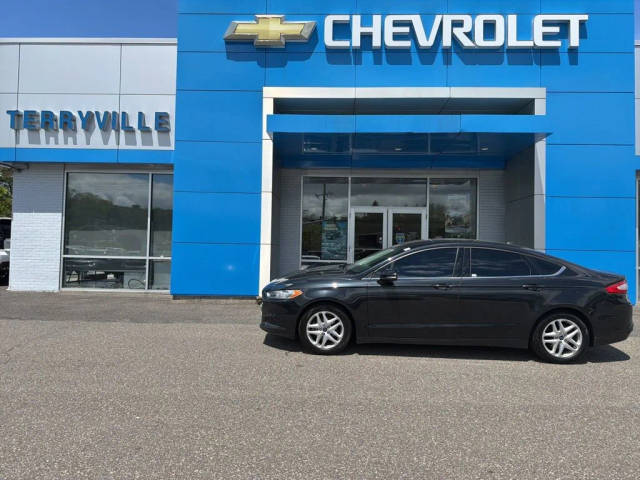 2015 Ford Fusion SE FWD photo
