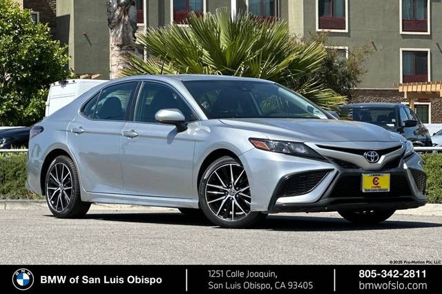 2021 Toyota Camry SE FWD photo