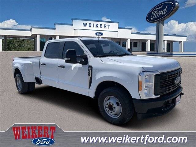 2023 Ford F-350 Super Duty XL RWD photo
