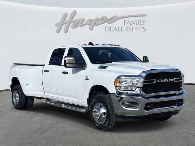 2023 Ram 3500 Tradesman 4WD photo