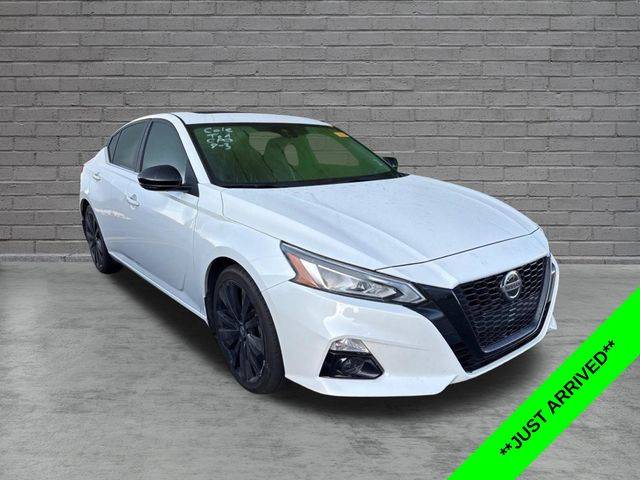 2022 Nissan Altima 2.5 SR FWD photo