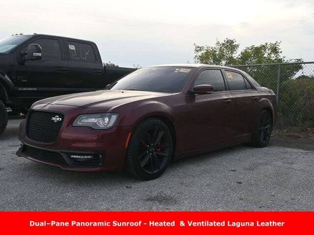 2023 Chrysler 300 300C RWD photo