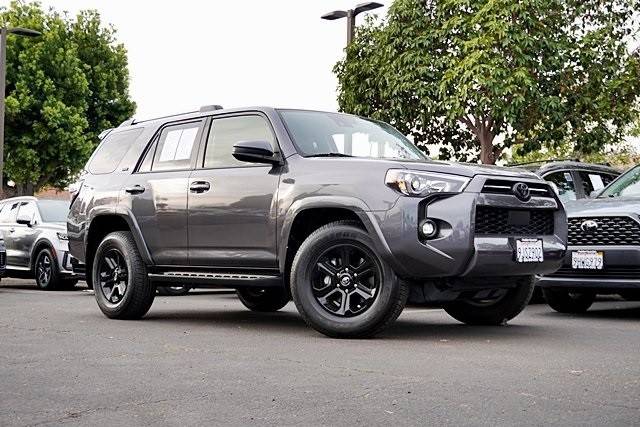 2023 Toyota 4Runner SR5 RWD photo