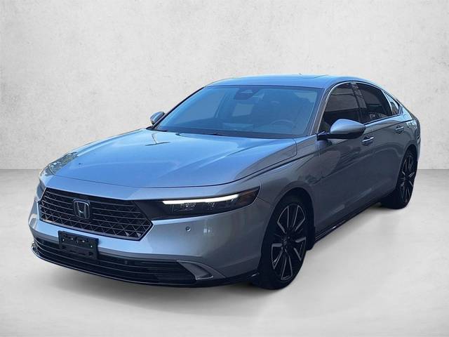 2023 Honda Accord Touring FWD photo