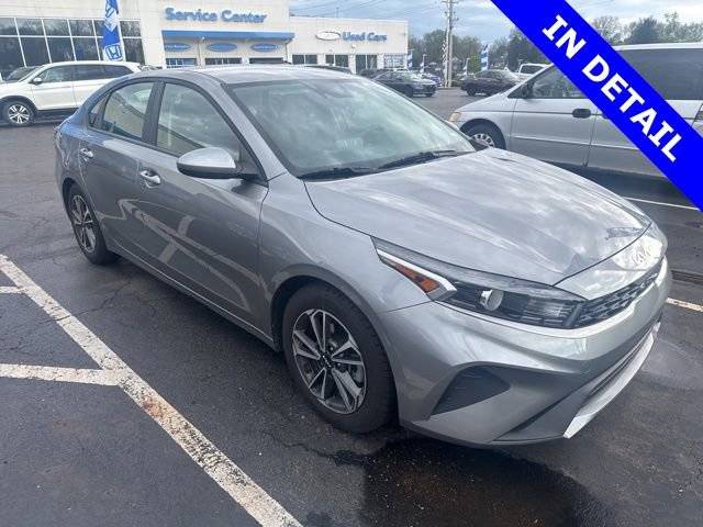2022 Kia Forte LXS FWD photo