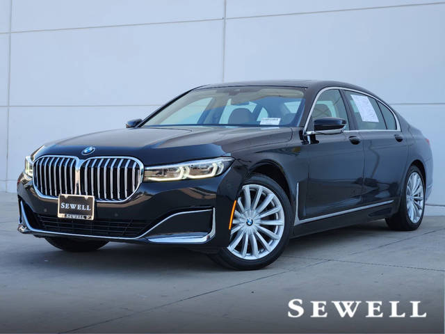 2022 BMW 7 Series 740i RWD photo